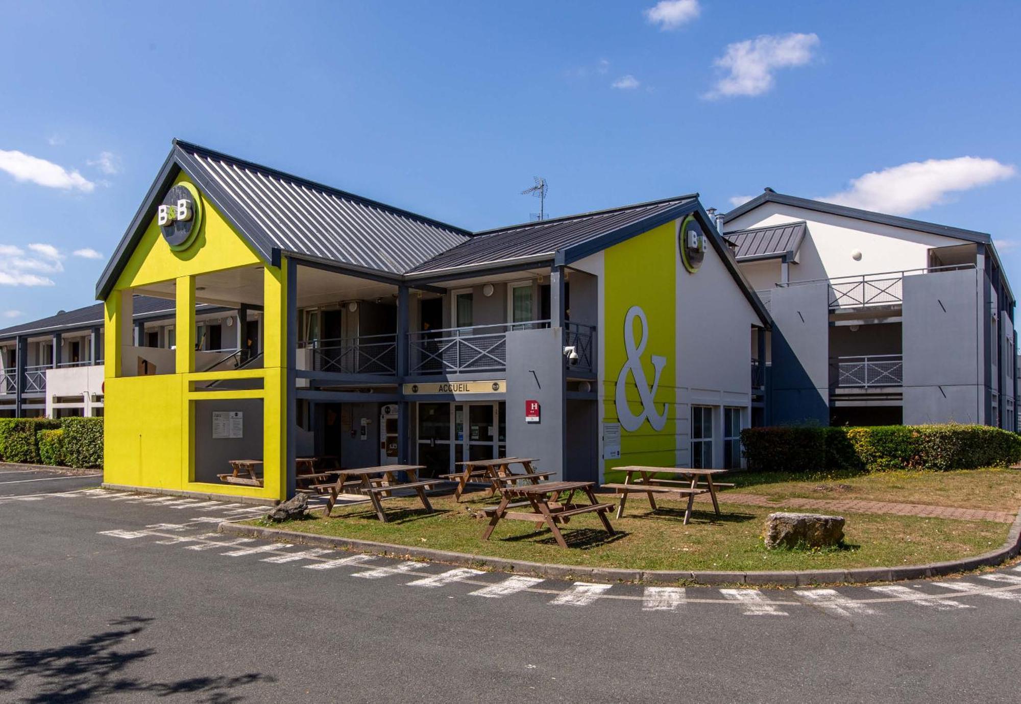 B&B HOTEL CHATEAUROUX Aéroport Déols Esterno foto